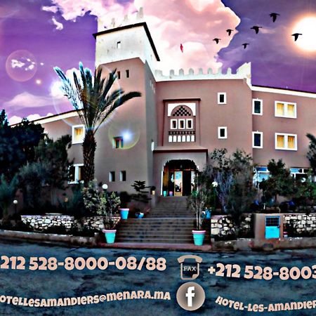 Hotel Les Amandiers Tafraout Buitenkant foto