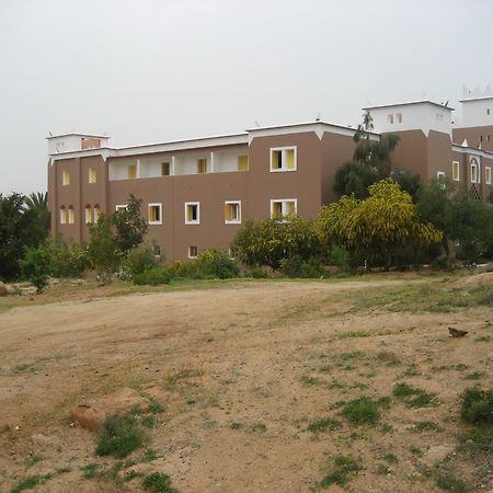 Hotel Les Amandiers Tafraout Buitenkant foto