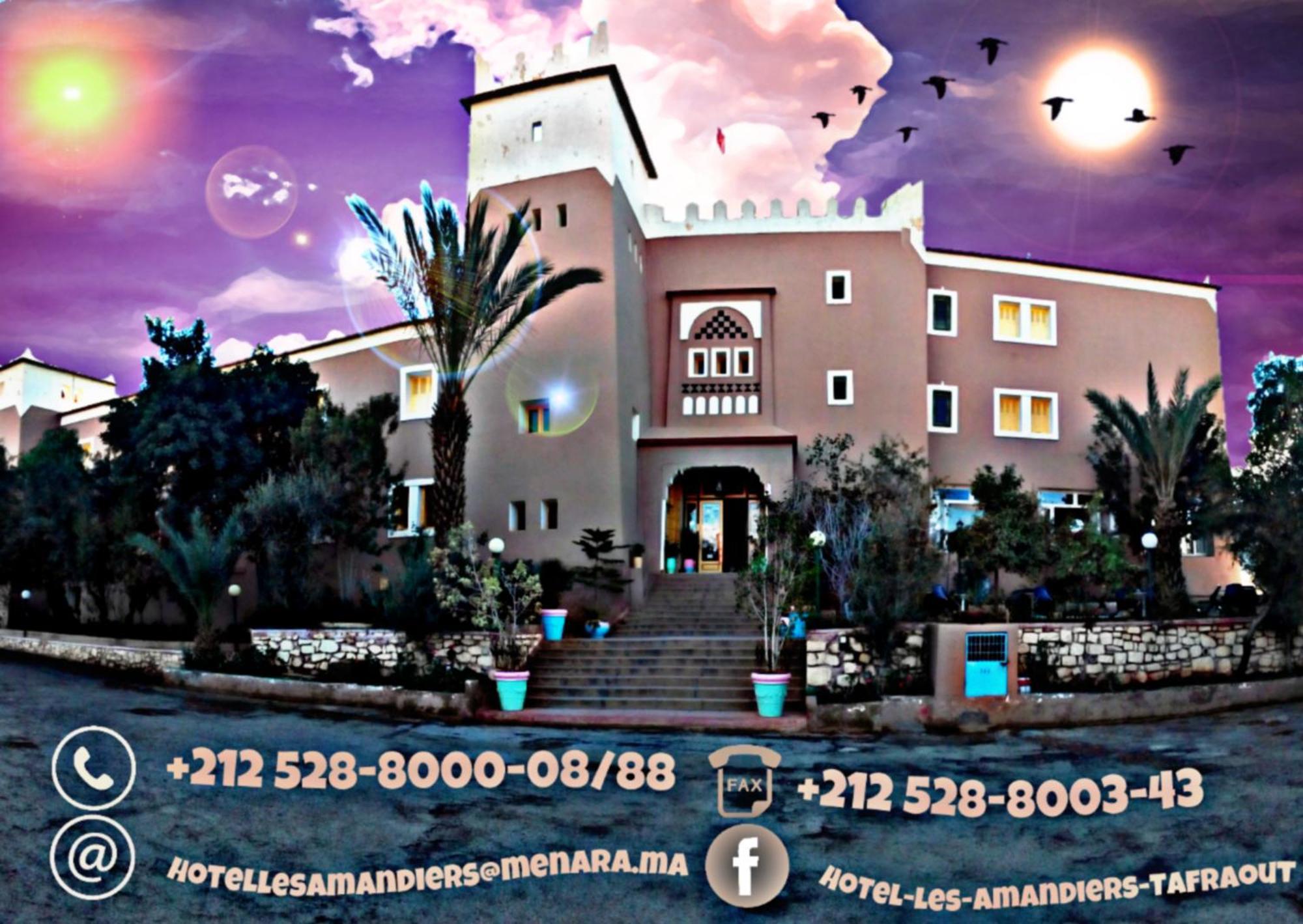 Hotel Les Amandiers Tafraout Buitenkant foto
