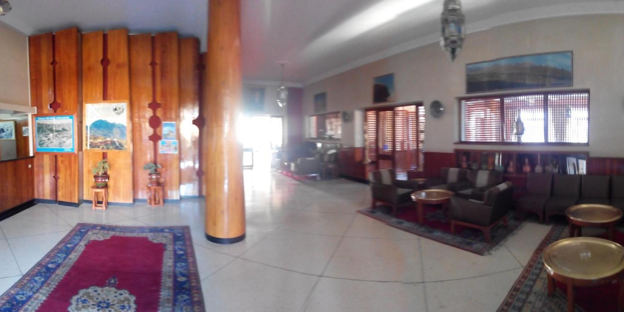 Hotel Les Amandiers Tafraout Buitenkant foto