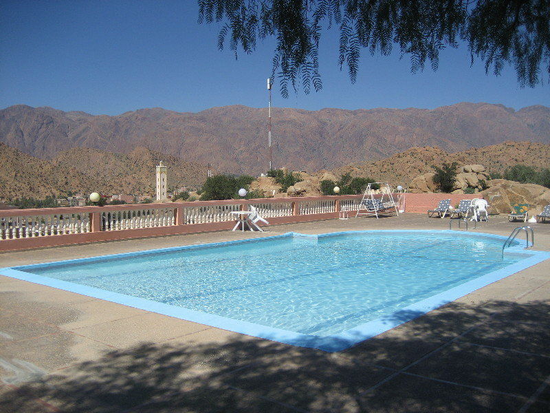 Hotel Les Amandiers Tafraout Buitenkant foto