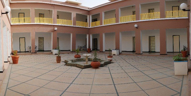 Hotel Les Amandiers Tafraout Buitenkant foto